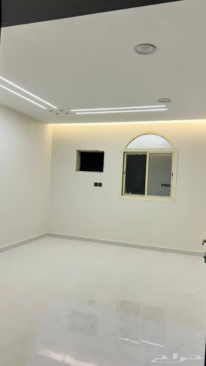 شقه لإيجار في شوران 5