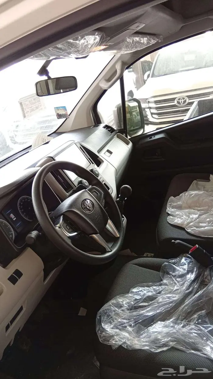 تويوتا هايس فان سقف عالي بنزين 2026 5