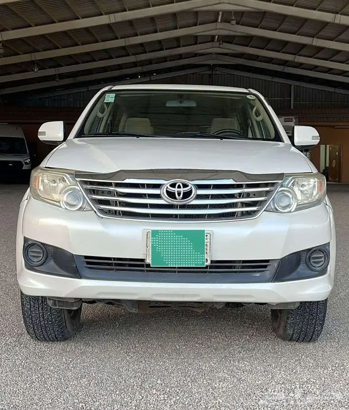 تويوتا فورتشنر بدون دبل 4 سلندر قير اوتماتيك 2014 0