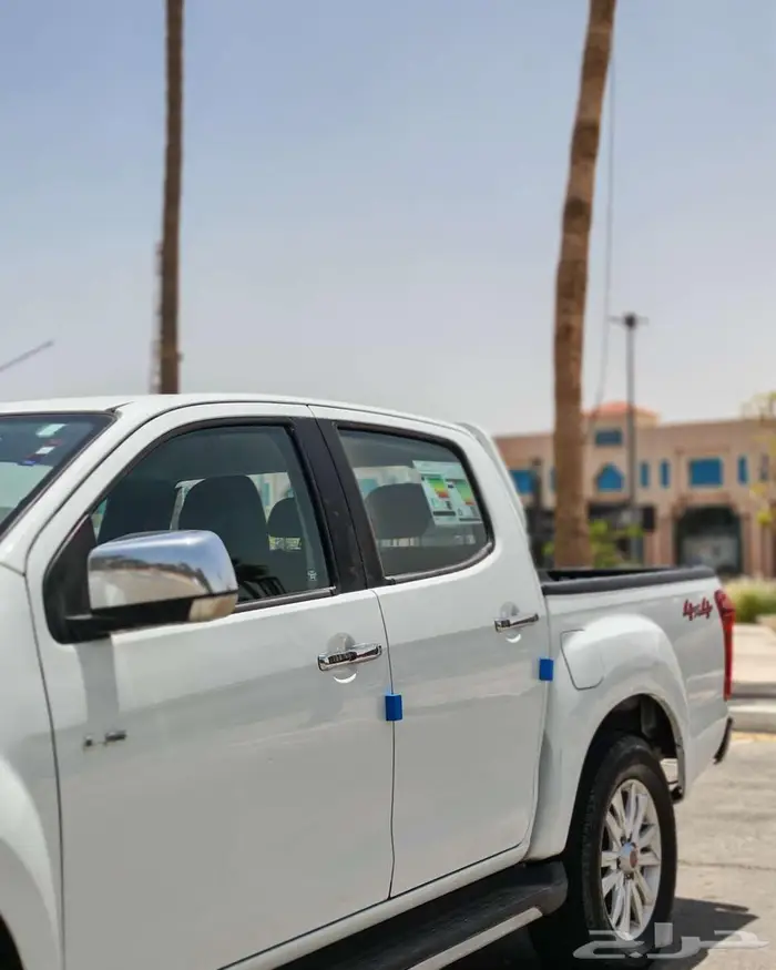 ايسوزو ديماكس 2020 ديزل فل نظيف 13