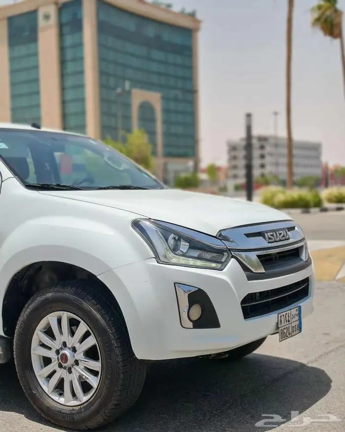 ايسوزو ديماكس 2020 ديزل فل نظيف 30