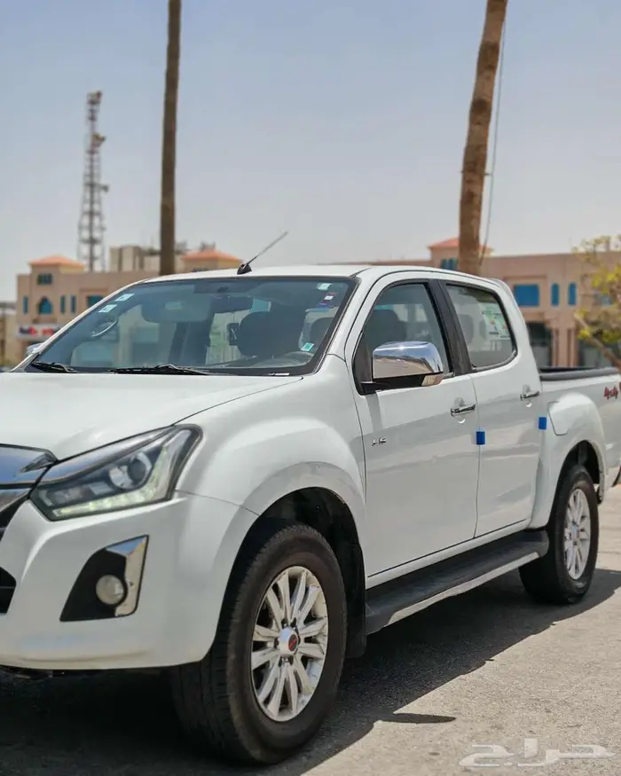 ايسوزو ديماكس 2020 ديزل فل نظيف 3