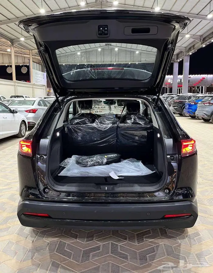 عروض نهاية العام هوندا HRV نص فل 2025 جميع الألوان 8