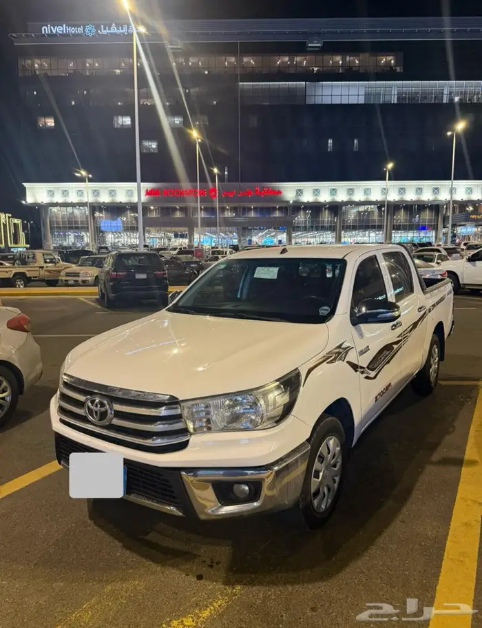 هايلوكس 2020 GLX بنزين نظيف بسعر مميز 0