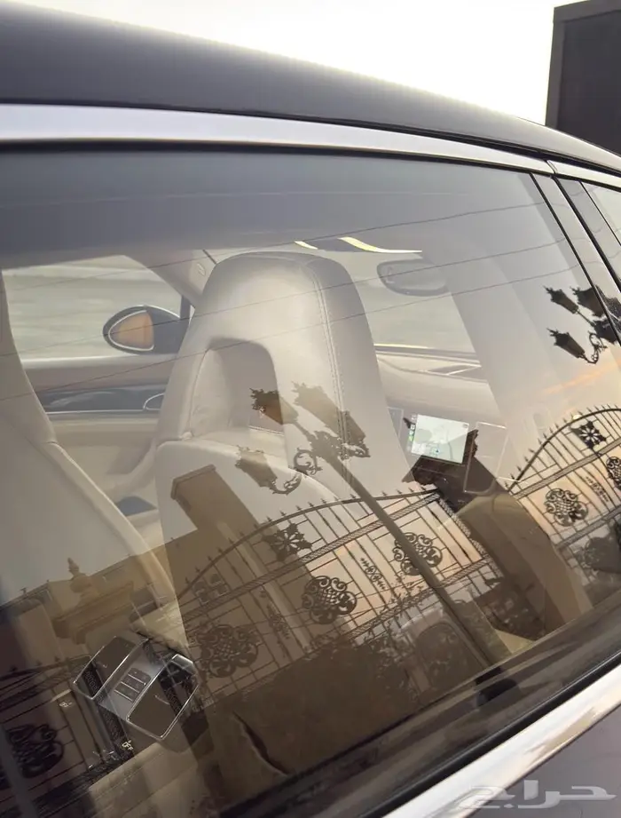 بورش باناميرا اس 44