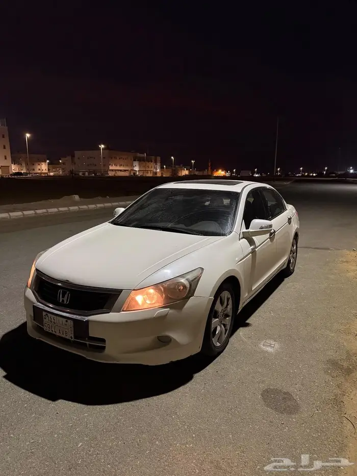 للبيع هوندا اكورد 2008 3