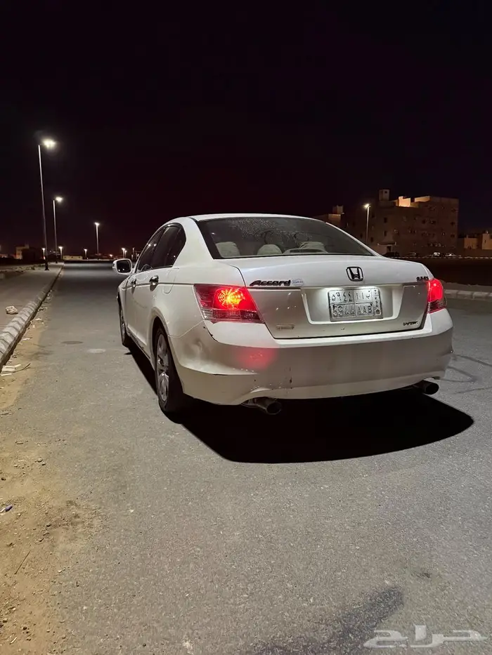 للبيع هوندا اكورد 2008 5