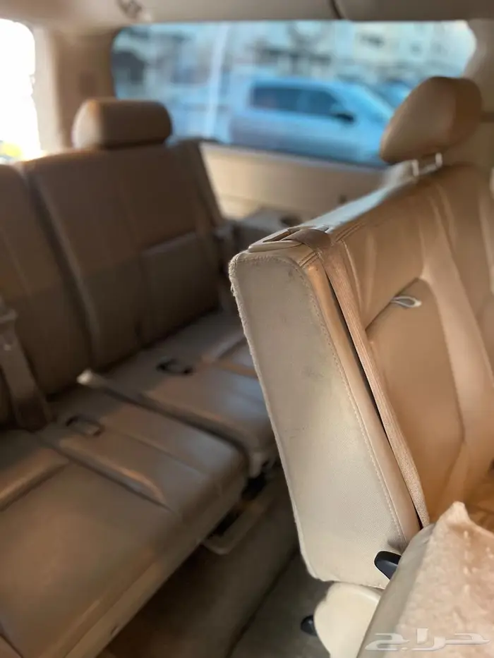 للبيع جمس اسكاليد نظيف جدا  2010 12