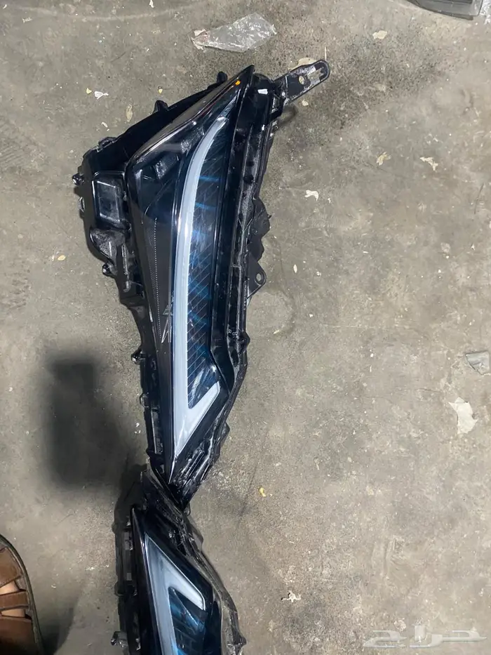 شمعات لكزس UX 2020 2