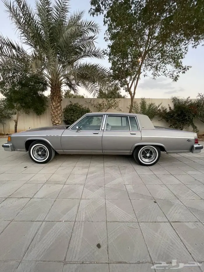 للبيع بيوك أ ينيو موديل 1983م مخزنه 1