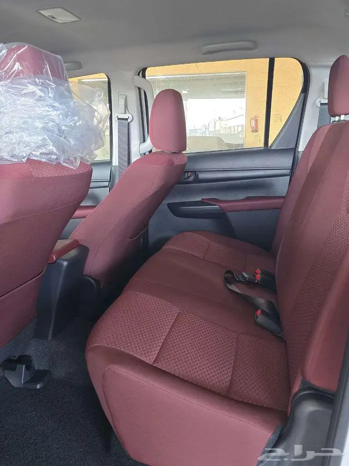 هايلوكس غمارتين ديزل سلق توماتيك بريمي 2025 متوفر لدى الحسن 6