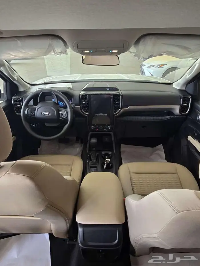 فورد ايفريست ديزل ستاندر 2024 متوفر لدى الحسن 8