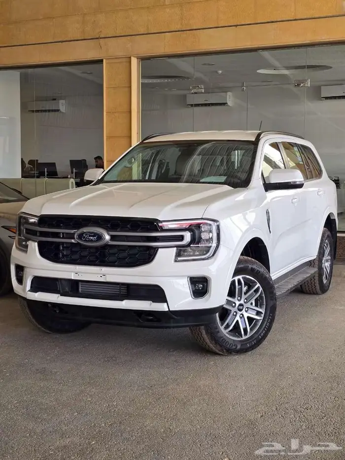 فورد ايفريست ديزل ستاندر 2024 متوفر لدى الحسن 2