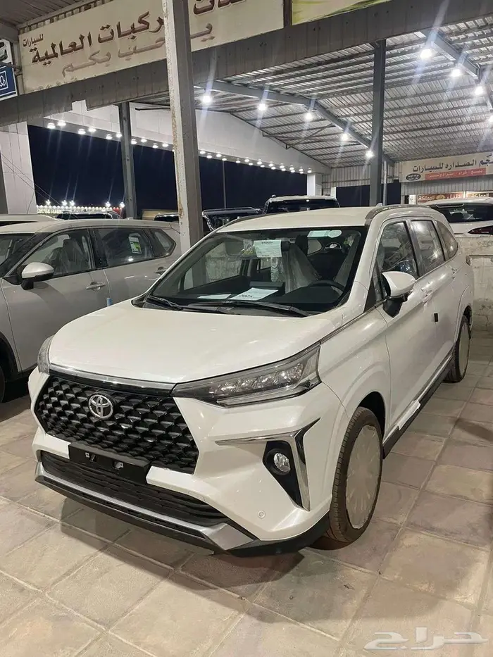 تويوتا فيلوز GLX بنزين 2025 2