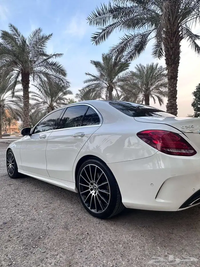 مرسيدس C200 زرارين مالك أول 2018 3