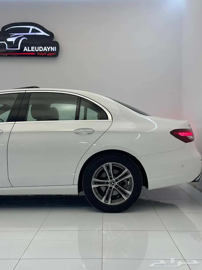 مرسيدس E200 2022 9