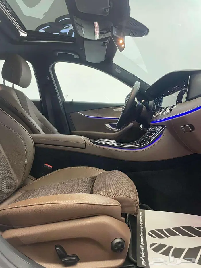 مرسيدس E200 2022 25