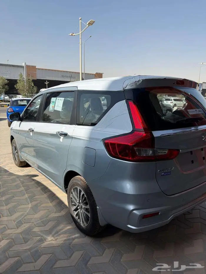 سوزوكي ارتيجا 2025 فل كامل واستاندر 3