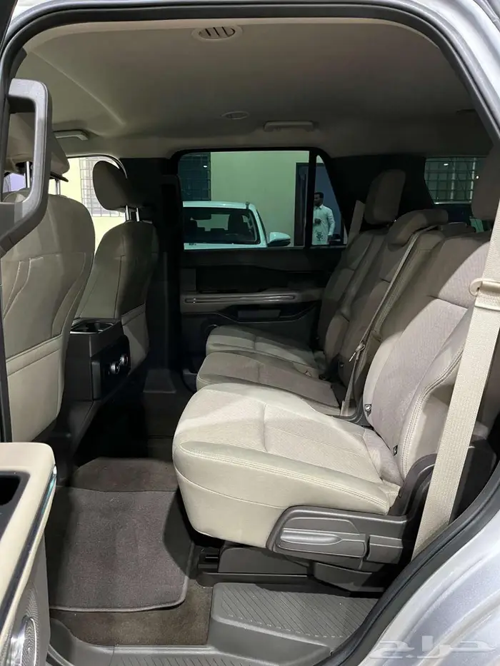 اكسبديشن 2021 XLT دبل سعودي 17