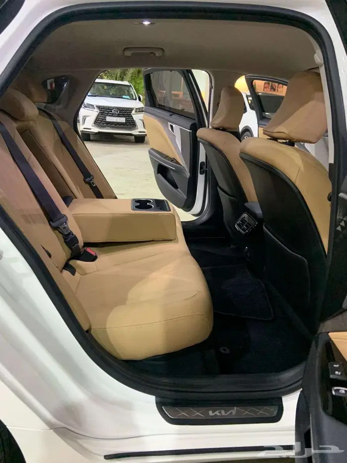 كيا K8 مستورد بنزين 2022 4 كاميرات قياده ذاتيه بصمه 17