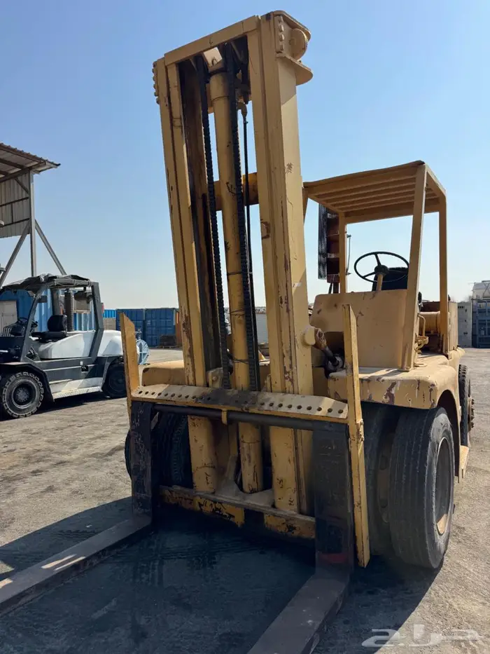 رافعه شوكيه فوركلفت كاتربيلر 10 طن 3