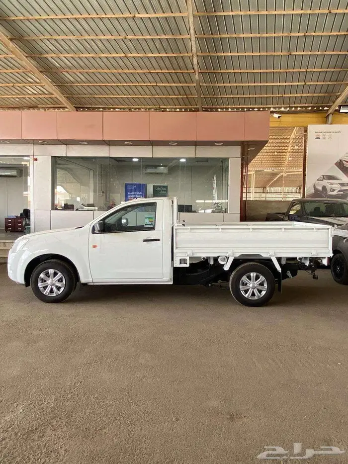 ايسوزو غمارة 2025 جوانب ب71900شامل خليجي بأقل سعر الفريدي 1