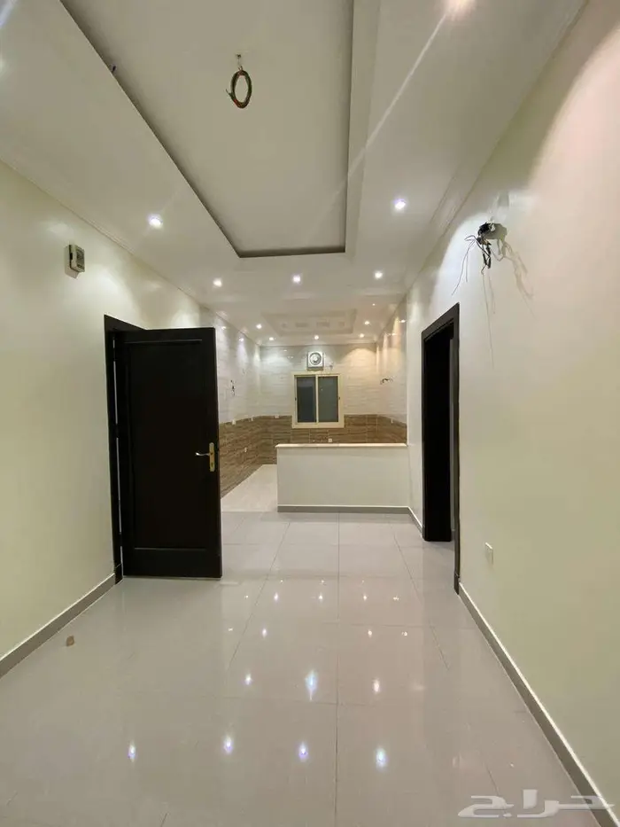 شقة للايجار بحي الربوة مكونة من 3 غرف 7