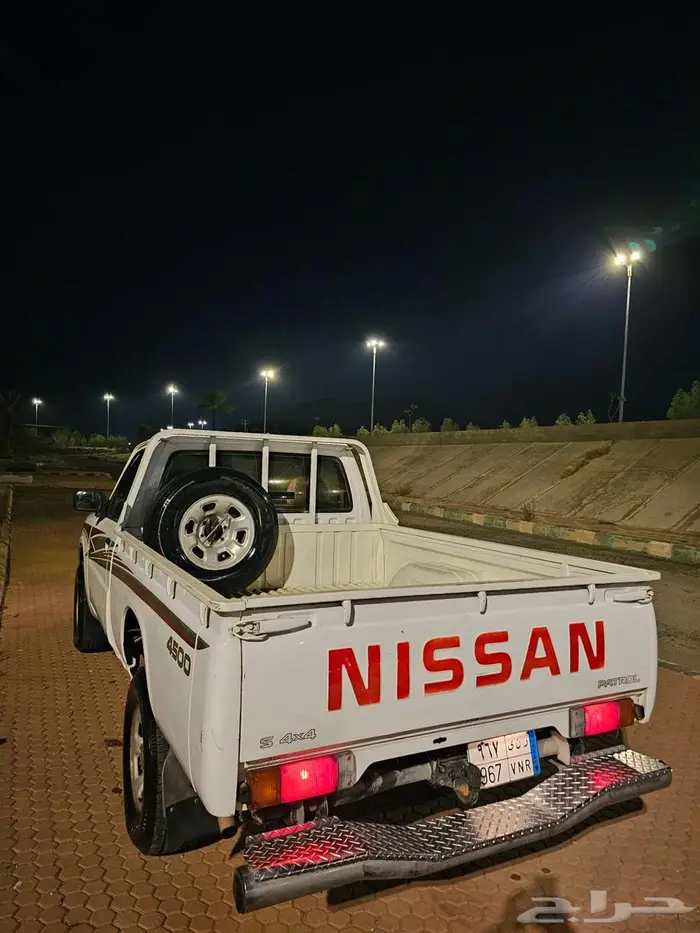 جيب شاص نيسان 2002 2