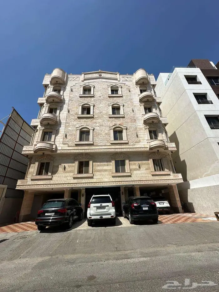 شقة للإيجار في حي الروضة بالمربع الذهبي 0