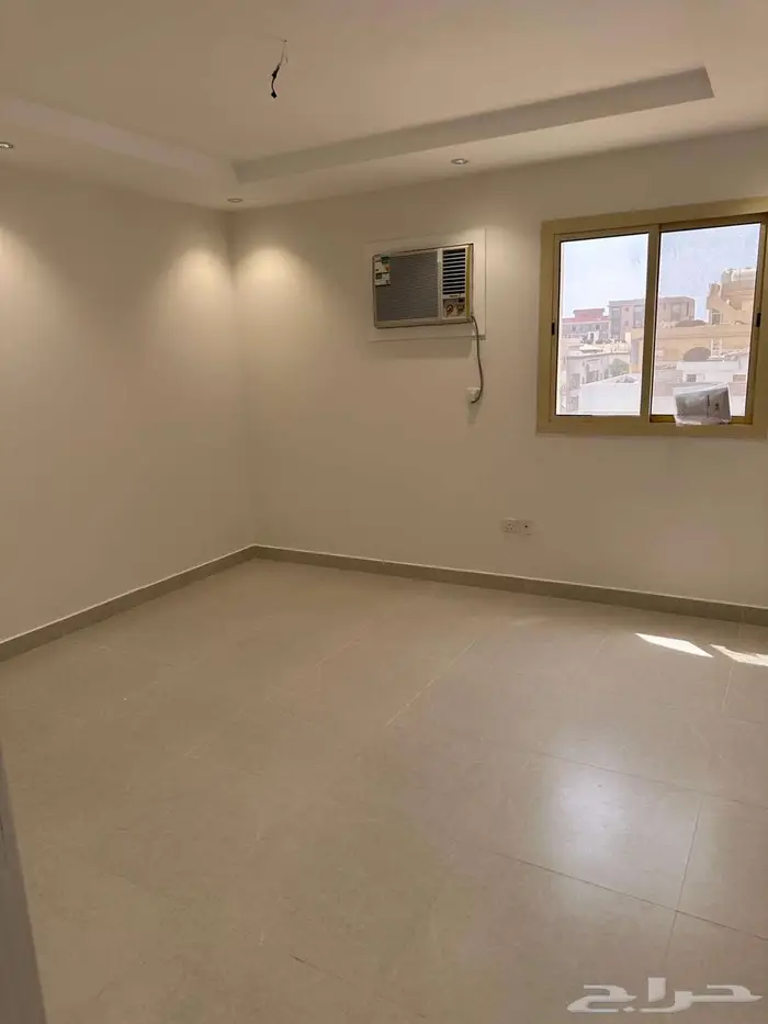 شقة للإيجار في حي الروضة بالمربع الذهبي 7