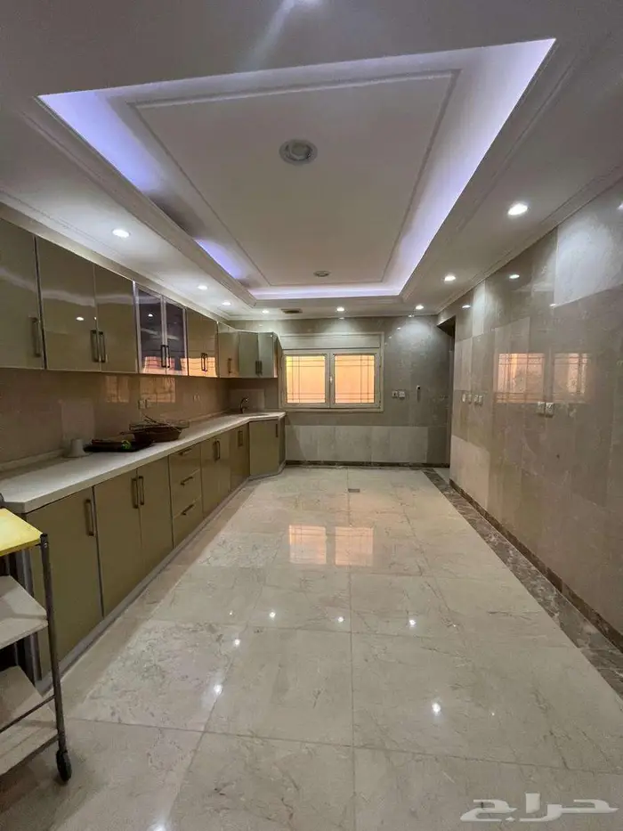 قصر فاخر للبيع في المدينة المنورة 1