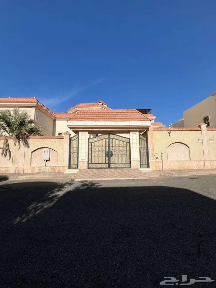 قصر فاخر للبيع في المدينة المنورة 2