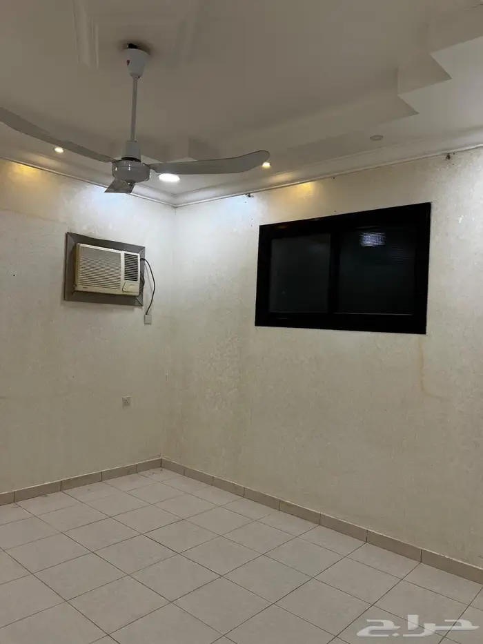 للايجار شقه بحي الافق الدور الثاني 4