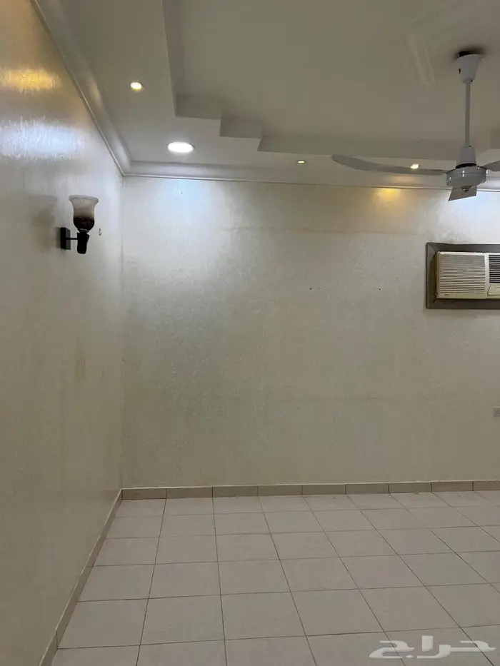 للايجار شقه بحي الافق الدور الثاني 6