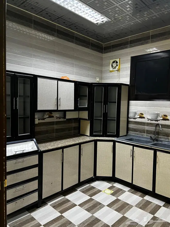 للايجار شقه بحي الافق الدور الثاني 9