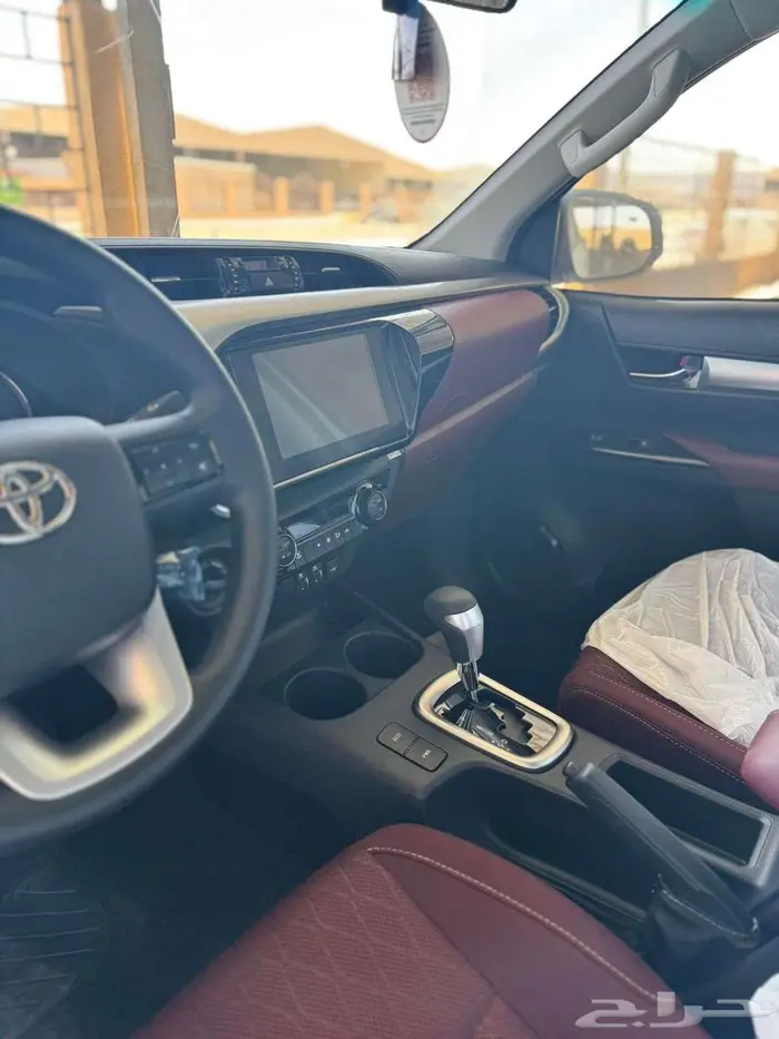 هايلوكس غمارتين بنزين S_GLX دبل 2025 كاش واقساط سعودي 8