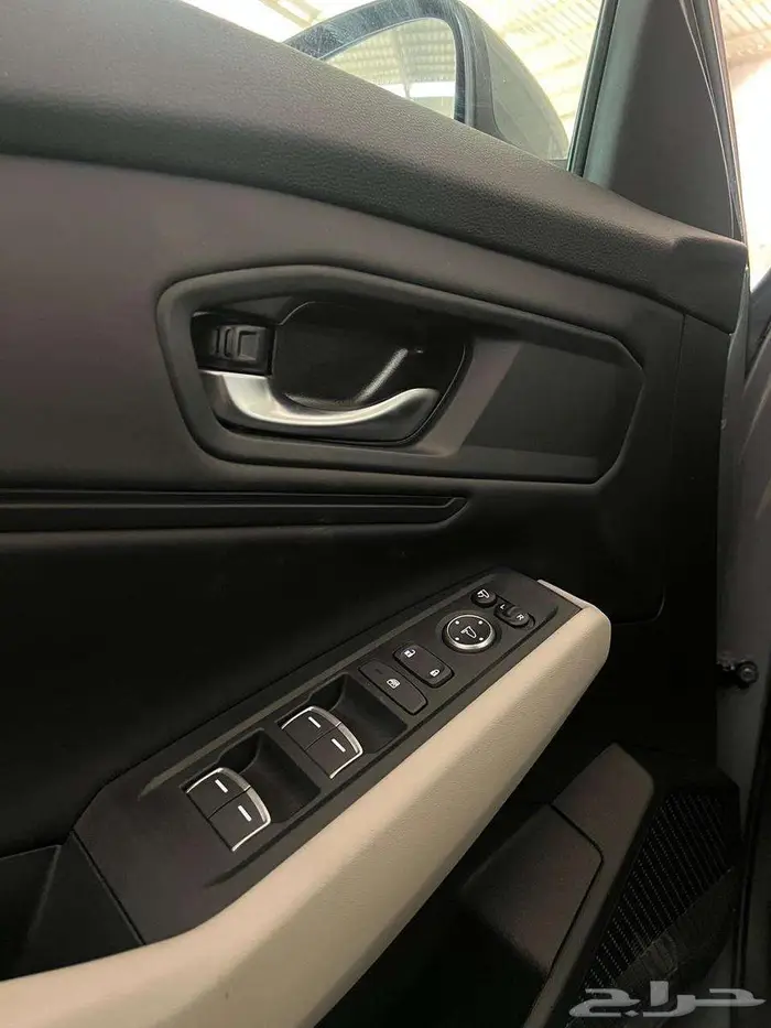 اكورد EX 2025 عرض خاص على الازرق الغامق 5