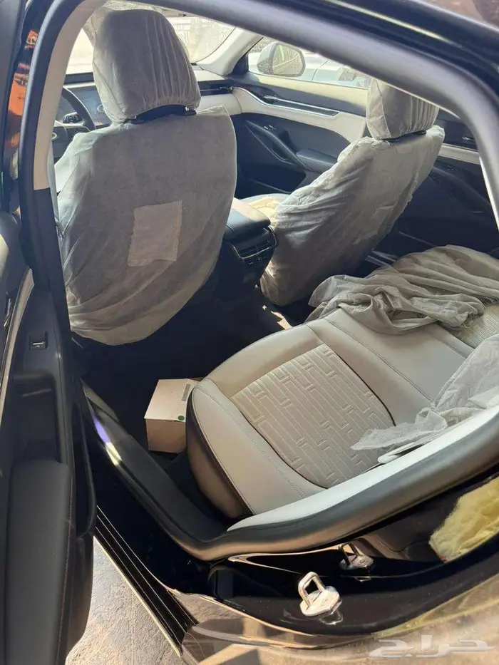 فورد تورس ترند لون رمادى 2026 عليها صيانة مجانية سعودى 11