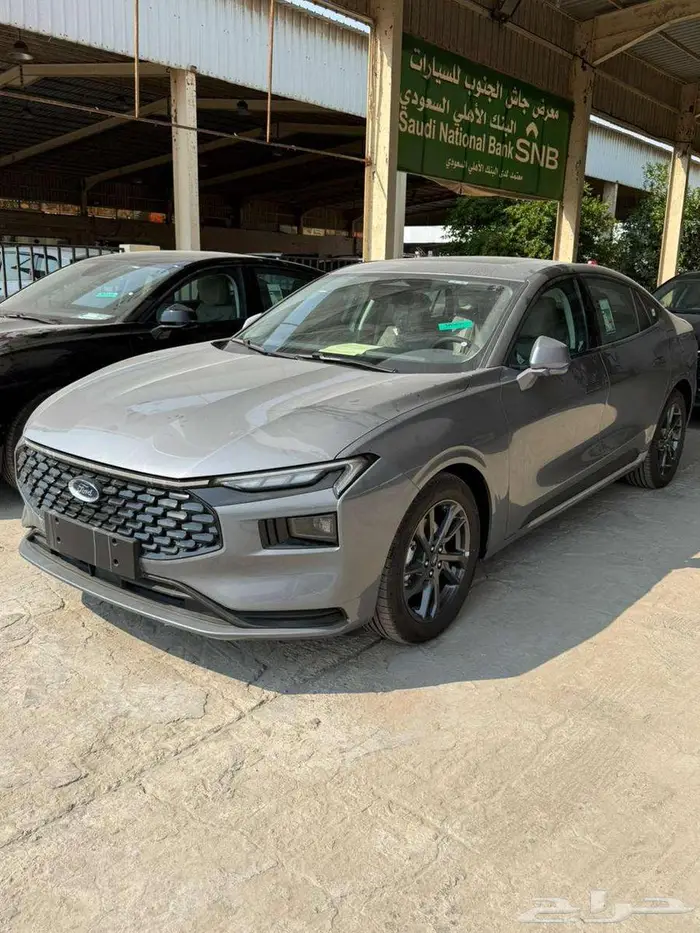 فورد تورس ترند لون رمادى 2026 عليها صيانة مجانية سعودى 1