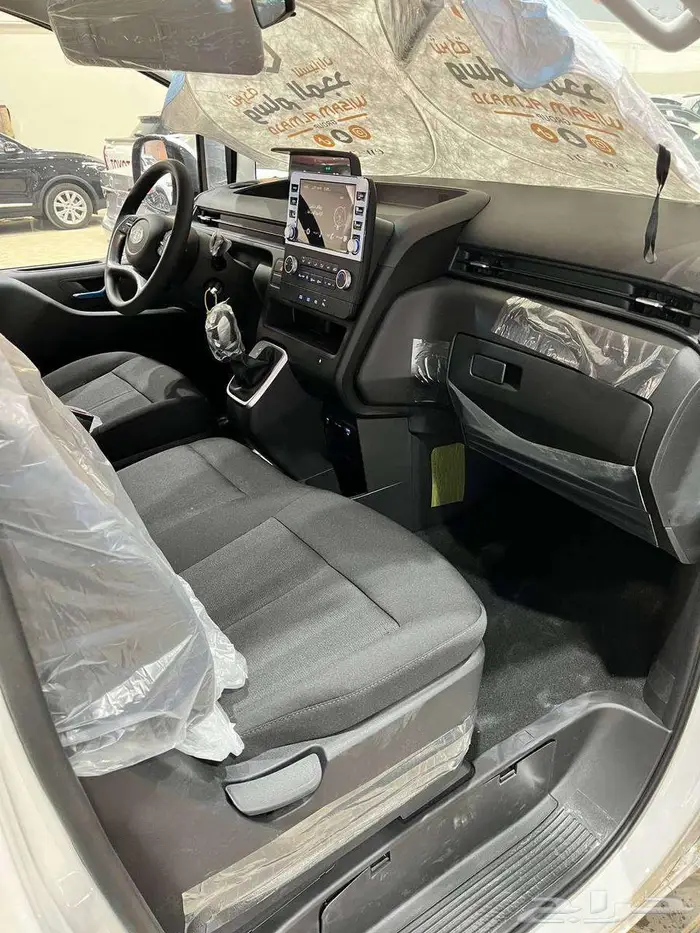 عرض خاص هيونداي استاريا 11 راكب ديزل 2.2 موديل 2025 7