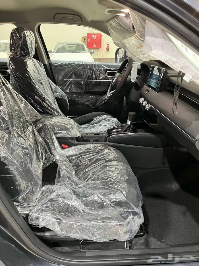 هوندا HR-V LX نص فل موديل 2025 7
