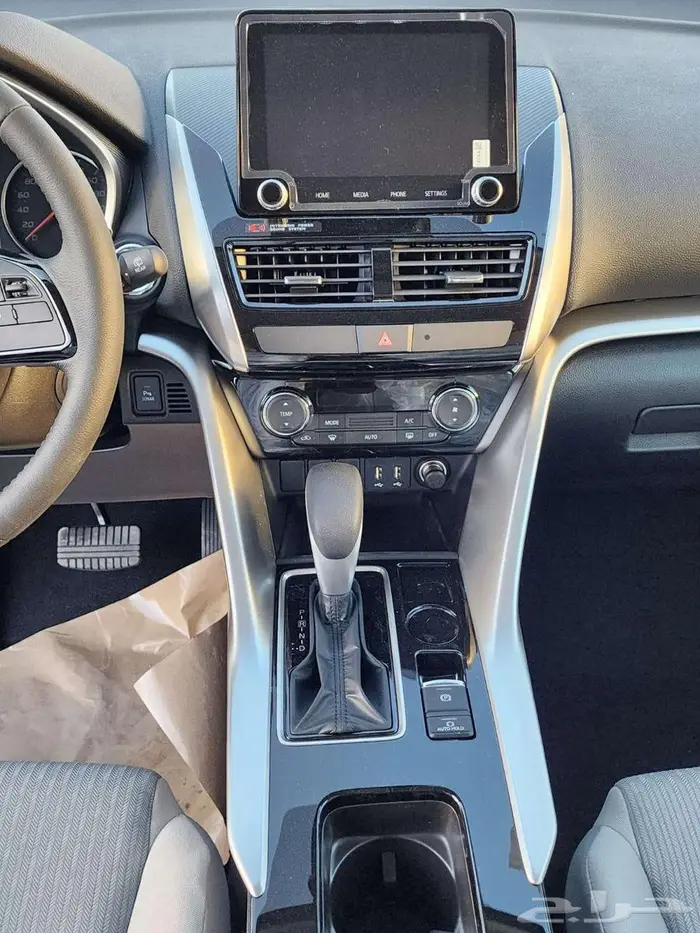 ميتسوبيشي اكليبس كروس GLS - HL موديل 2025 8