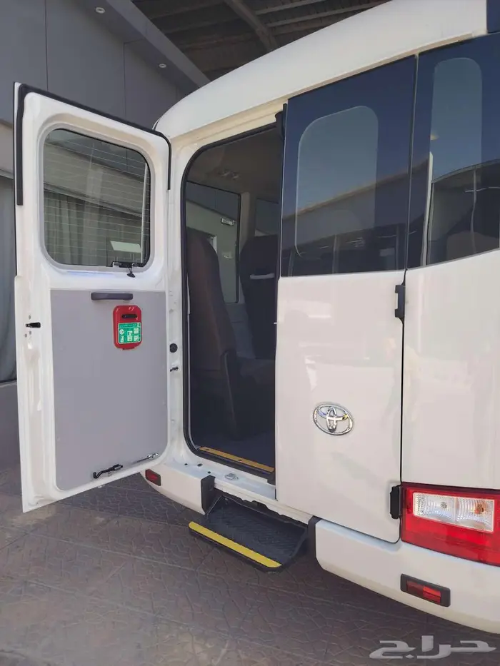 تويوتا باص كوستر 2025 بنزين 2.7 قير عادي 20 راكب COASTER 9