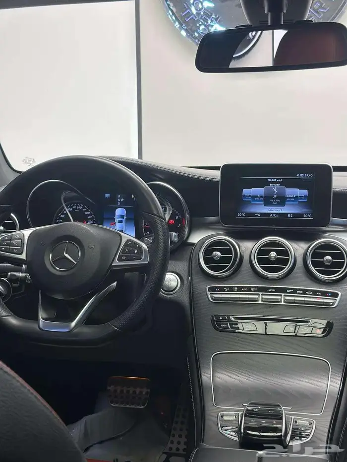 مرسيدس GLC 250 وكاله فل كامل 2019 8