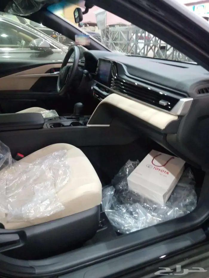 تويوتا كامري 2025 10