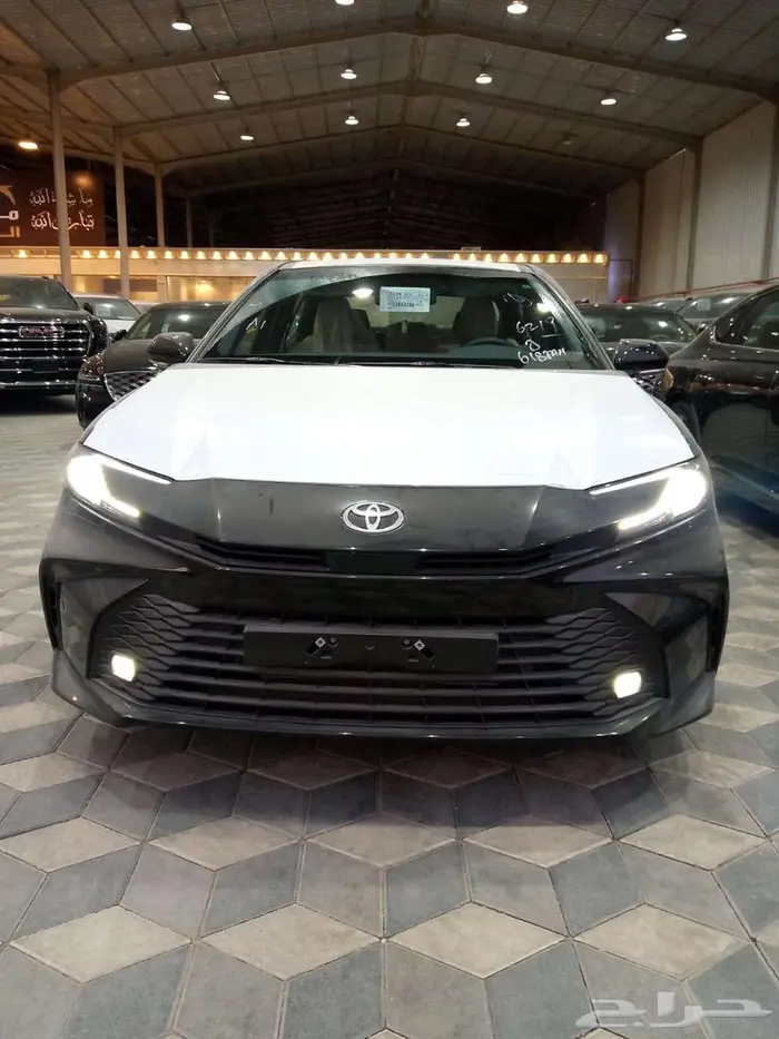 تويوتا كامري 2025 13