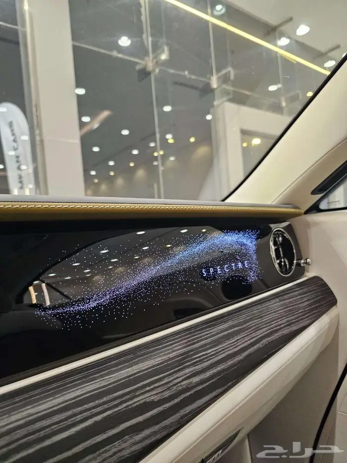 رولز رويس اسبيكتر 2024 12