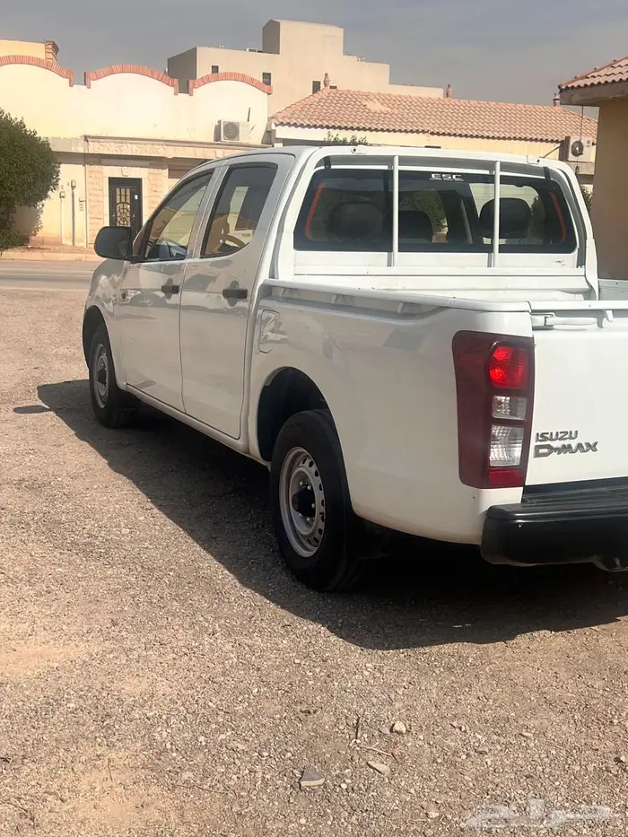 ايسوزو د ماكس استاندر 0