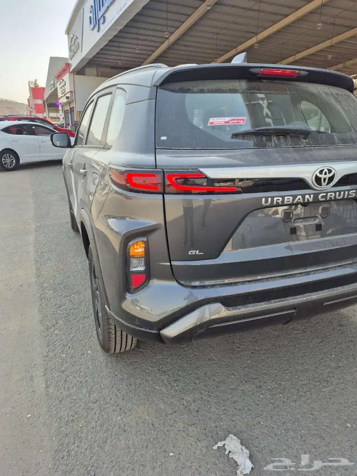 تويوتا أوربان كروزر 2026 9