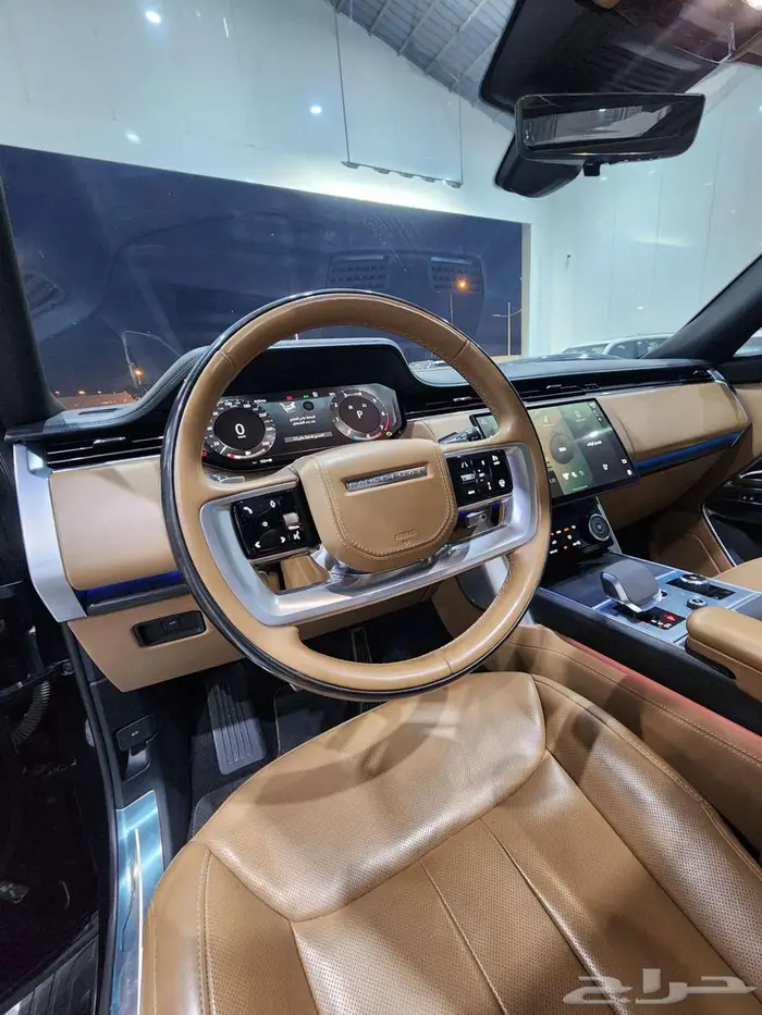 لاند روفر اوتو غرافي 2023 بلاك اديشن خليجي 10